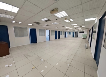 Office Al Muraqqabat 00000 Dubai