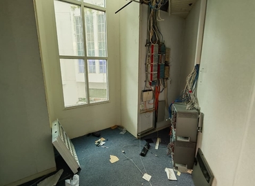 Office Al Muraqqabat 00000 Dubai