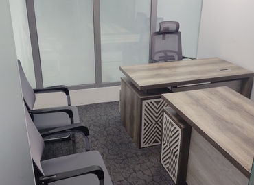 Office 777V+Q8G 00 Dubai