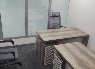 Office 777V+Q8G 00 Dubai