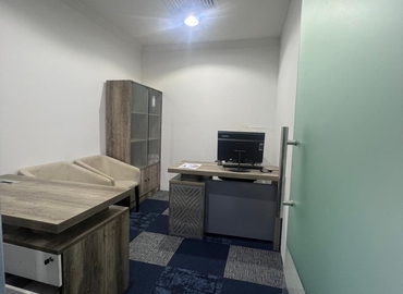 Office 777V+Q8G 000 Dubai