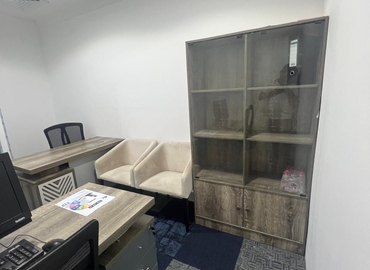 Office 777V+Q8G 000 Dubai