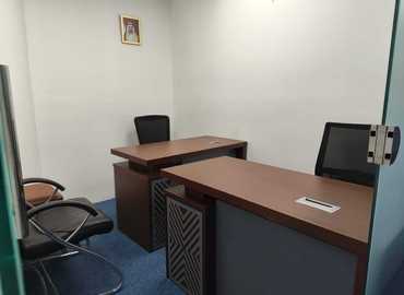 Office Al Garhoud 000 Dubai