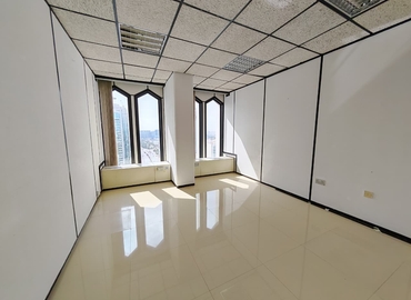 Office Riggat Al Buteen 00000 Dubai