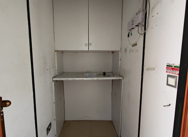 Office Riggat Al Buteen 00000 Dubai