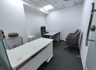 Office Al Maktoum Rd 00000 Dubai