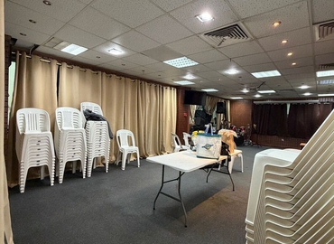 Office Khalid Bin Al Waleed Rd 00000 Dubai