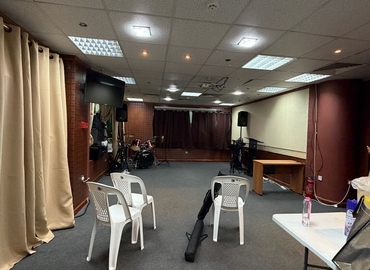 Office Khalid Bin Al Waleed Rd 00000 Dubai