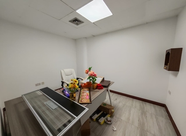 Office Al Garhoud 00000 Dubai