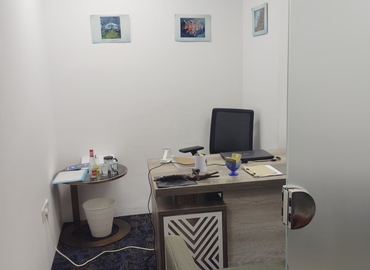 Office 777V+Q8G 000 Dubai