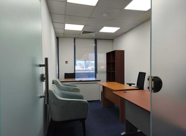 Office 777V+Q8G 000 Dubai