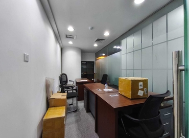 Office 777V+Q8G 000 Dubai