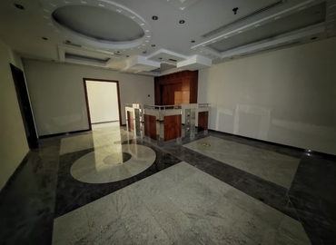 Office Al Muraqqabat 00000 Dubai