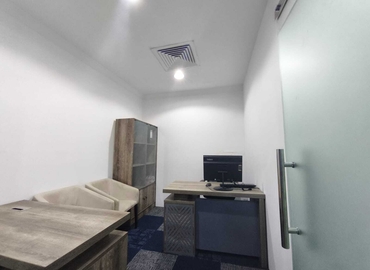 Office 777V+Q8G 000 Dubai