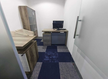 Office 777V+Q8G 000 Dubai