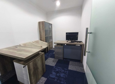Office 777V+Q8G 000 Dubai
