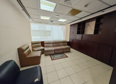 Office Al Muraqqabat 00000 Dubai