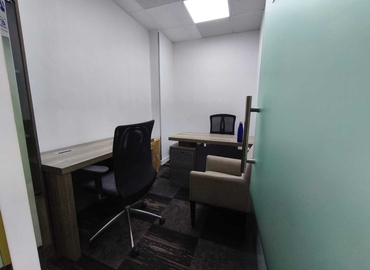 Office 777V+Q8G 000 Dubai