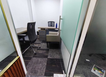 Office 777V+Q8G 000 Dubai