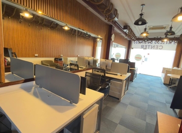 Office 777V+Q8G 000 Dubai