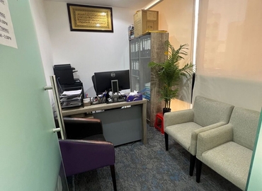 Office 777V+Q8G 000 Dubai