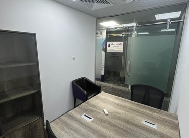 Office 777V+Q8G 000 Dubai