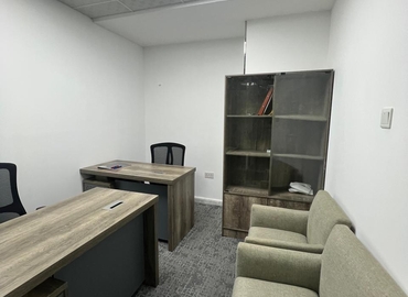 Office 777V+Q8G 00 Dubai