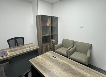 Office 777V+Q8G 00 Dubai