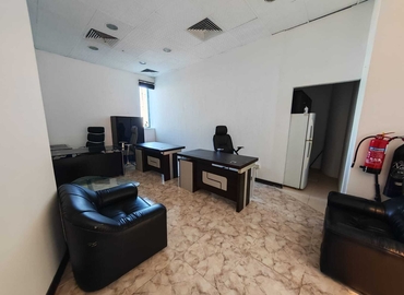 Office Al Muraqqabat 00000 Dubai