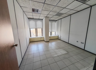 Office Riggat Al Buteen 00000 Dubai