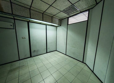 Office Riggat Al Buteen 00000 Dubai