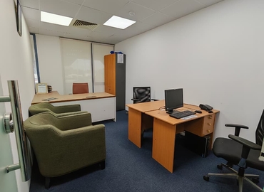 Virtual office in Dubai, Al Garhoud (00000) - 11 | MatchOffice.com