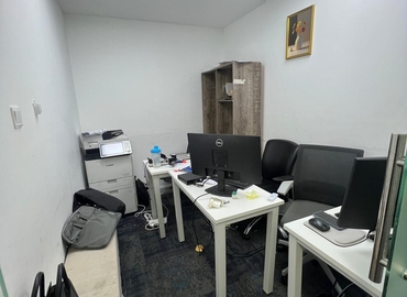 Office 777V+Q8G 000 Dubai