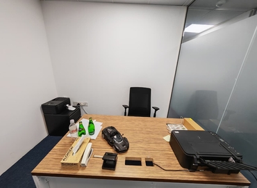 Office Al Garhoud 00000 Dubai