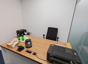 Office Al Garhoud 00000 Dubai