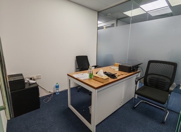Office Al Garhoud 00000 Dubai