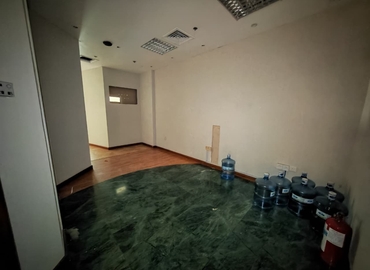 Office Riggat Al Buteen 00000 Dubai
