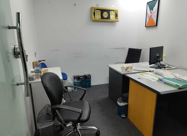 Office 777V+Q8G 000 Dubai