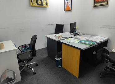 Office 777V+Q8G 000 Dubai