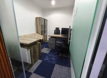 Office 777V+Q8G 000 Dubai
