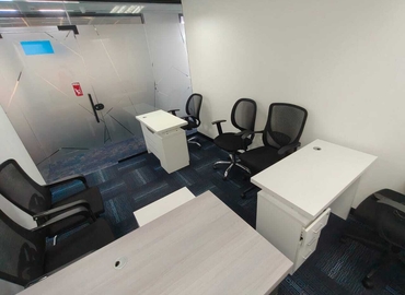 Office Al Maktoum Rd 00000 Dubai