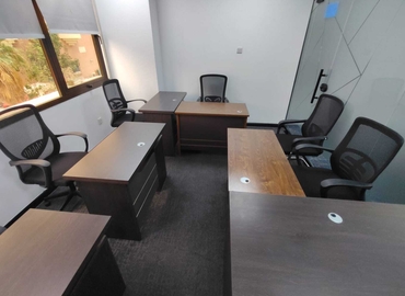 Office Al Maktoum Rd 00000 Dubai