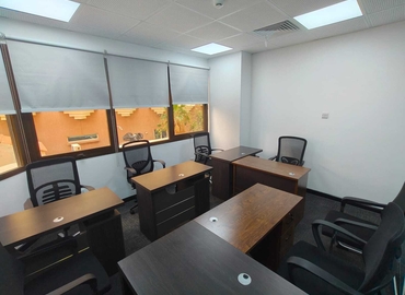 Office Al Maktoum Rd 00000 Dubai