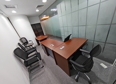 Office Al Garhoud 00000 Dubai