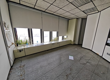 Office Deira 00000 Dubai