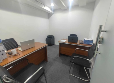 Office 777V+Q8G 000 Dubai