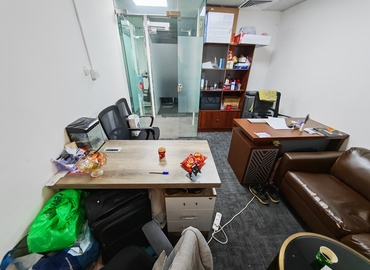 Office 777V+Q8G 000 Dubai
