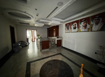 Office Al Muraqqabat Road 1 00000 Dubai
