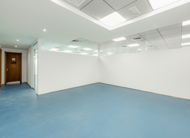 Office Port Saeed 00000 Dubai