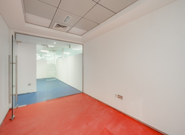 Office Port Saeed 00000 Dubai